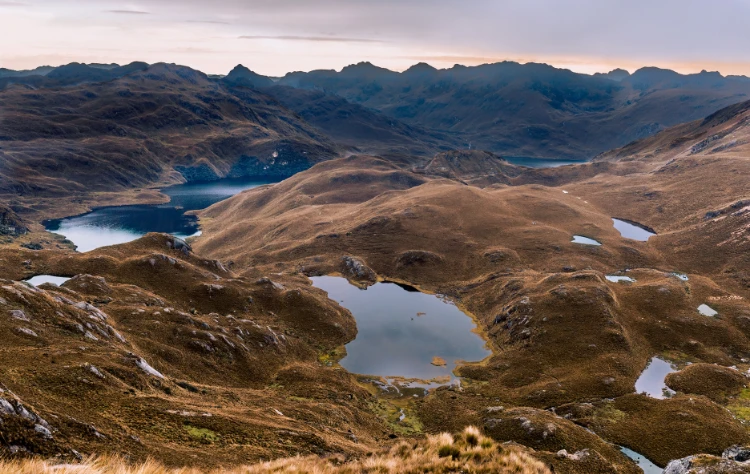A City Framed by the Andes