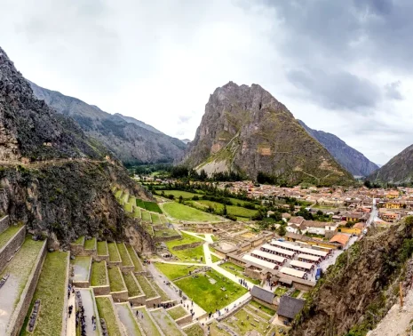 Living Inca Culture in Ollantaytambo