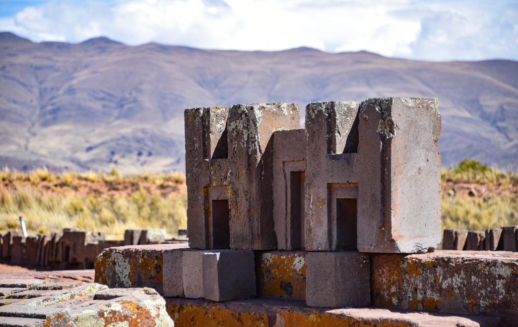 Explore of the enigmatic stone blocks of Puma Punku and Tiahuanaco