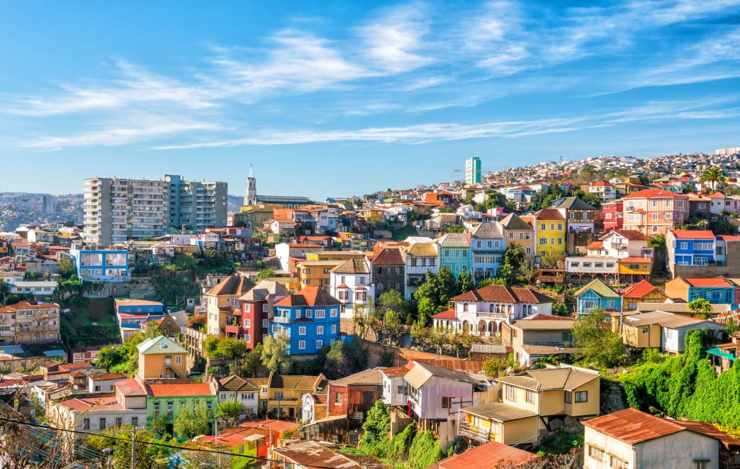 Why Valparaiso Is The Most Romantic City in Chile For Your Honeymoon