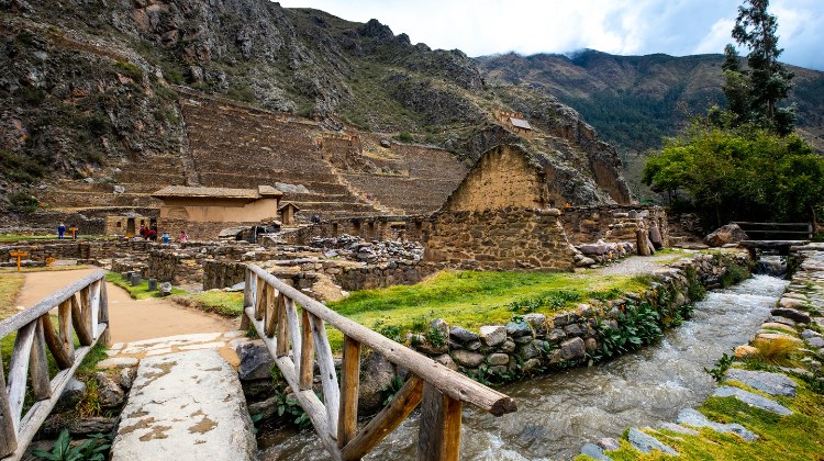 How to get to Sacred Valley