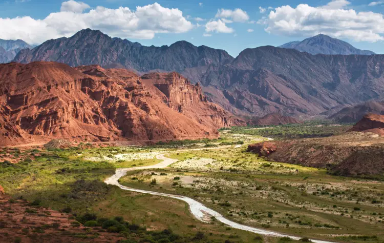 Exploring the Valleys in Private Comfort