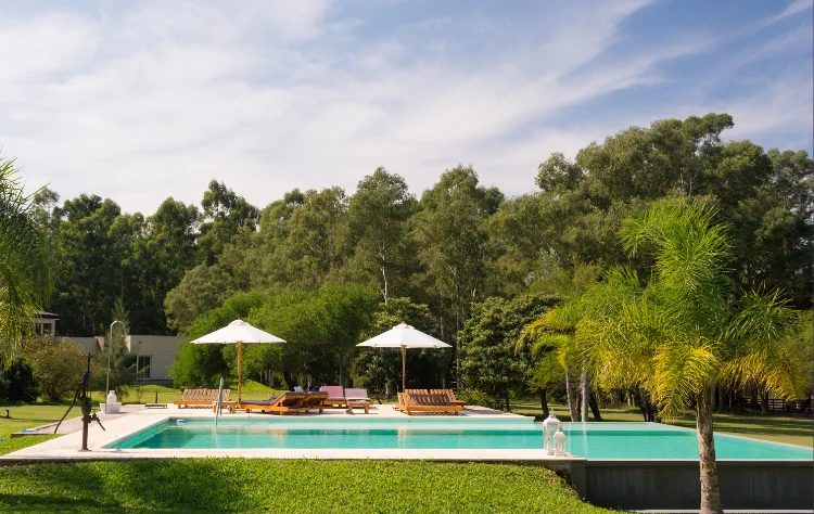 Estancias and Rural Continuity