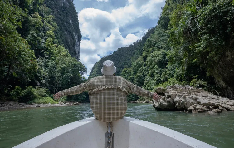 Sequencing the Amazon Within a Peru Journey